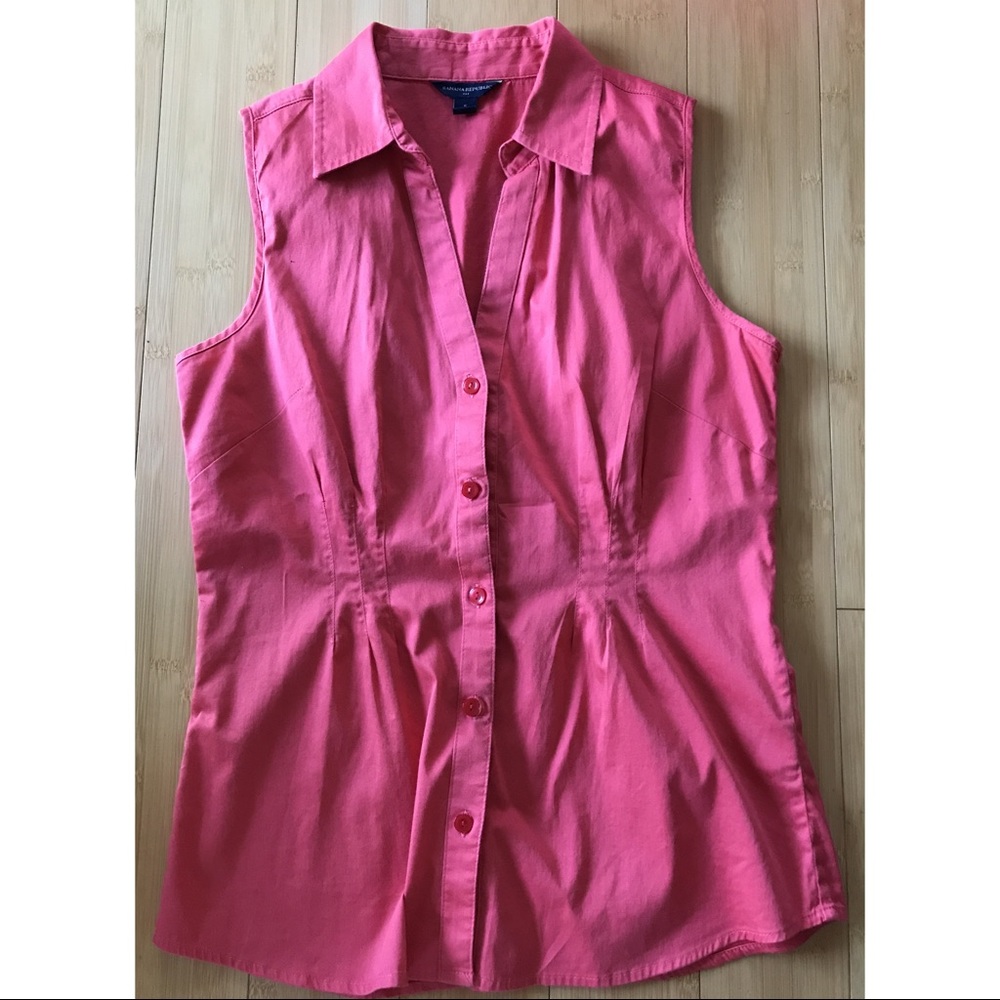 Bundle sleeveless button front shirts